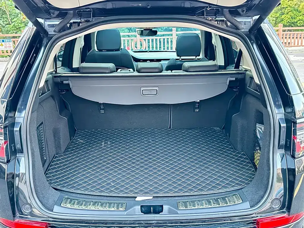 Land Rover Discovery Sport — фото 8