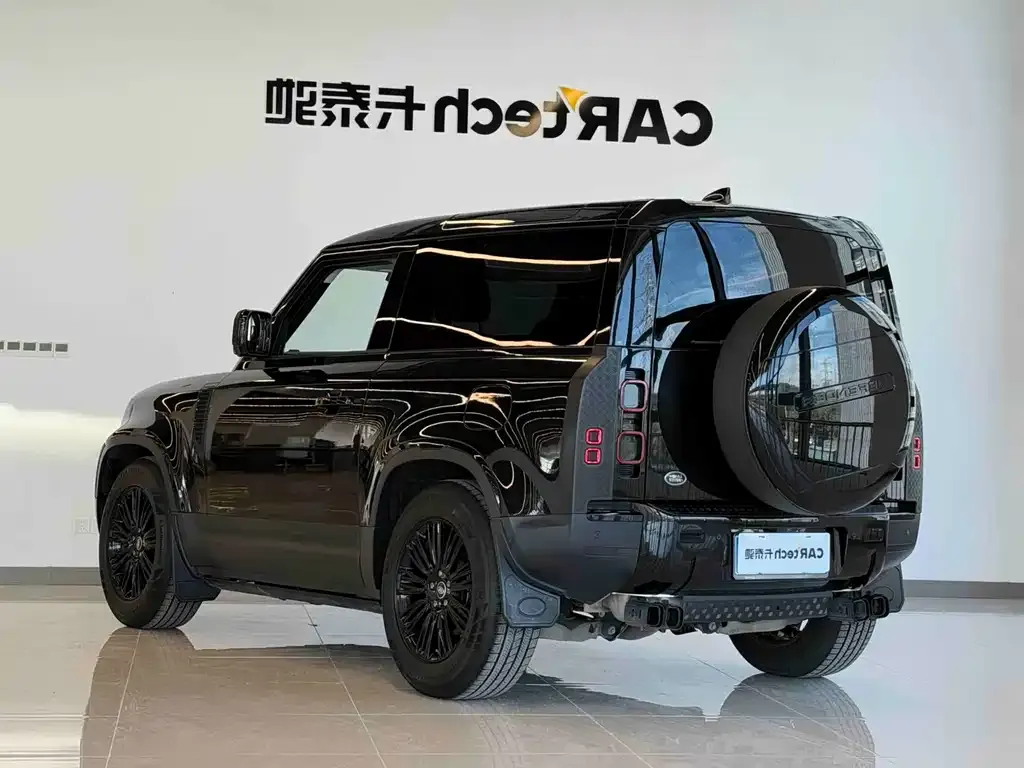 Land Rover Defender — фото 10