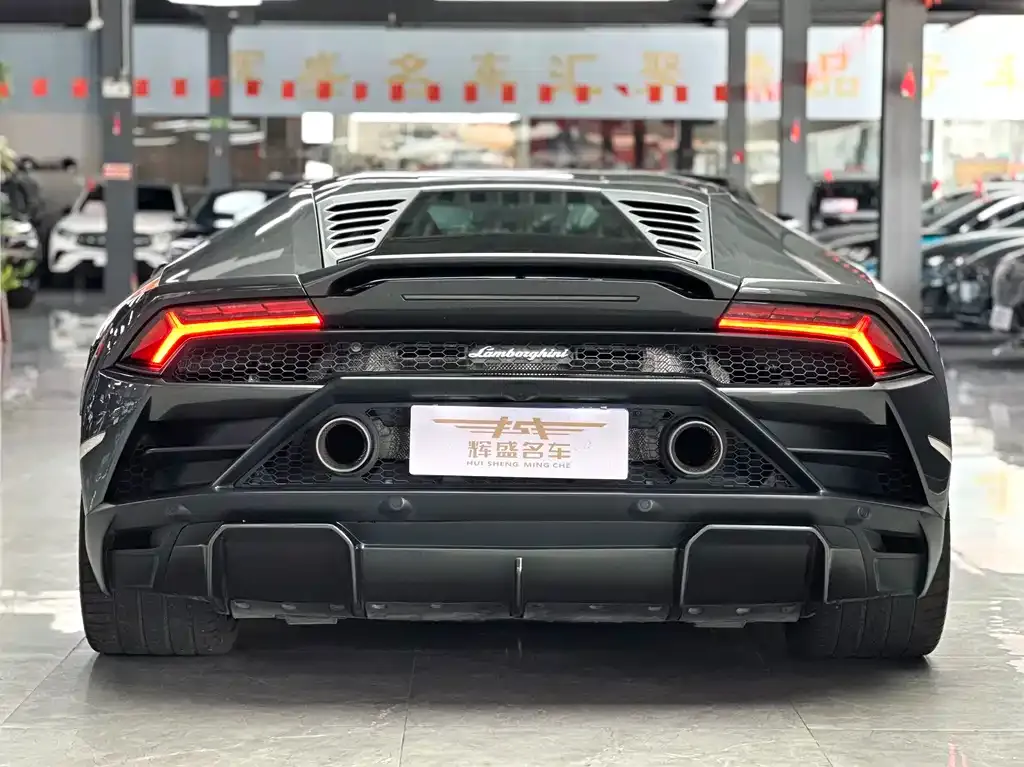 Lamborghini Huracan — фото 5