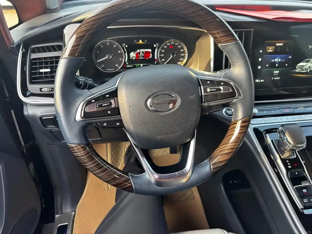 GAC Motor Trumpchi M8 — фото 6