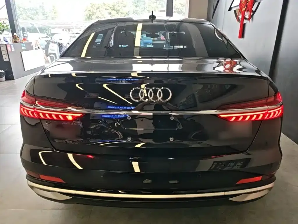 Audi A6L — фото 8