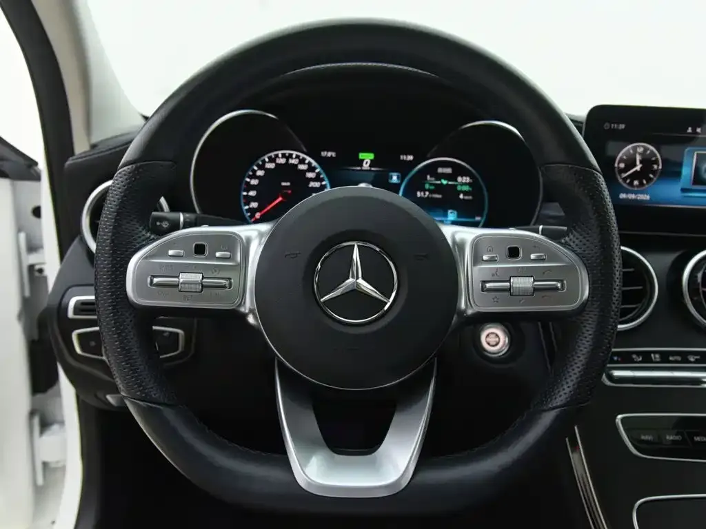 Mercedes-Benz C-Class — фото 10
