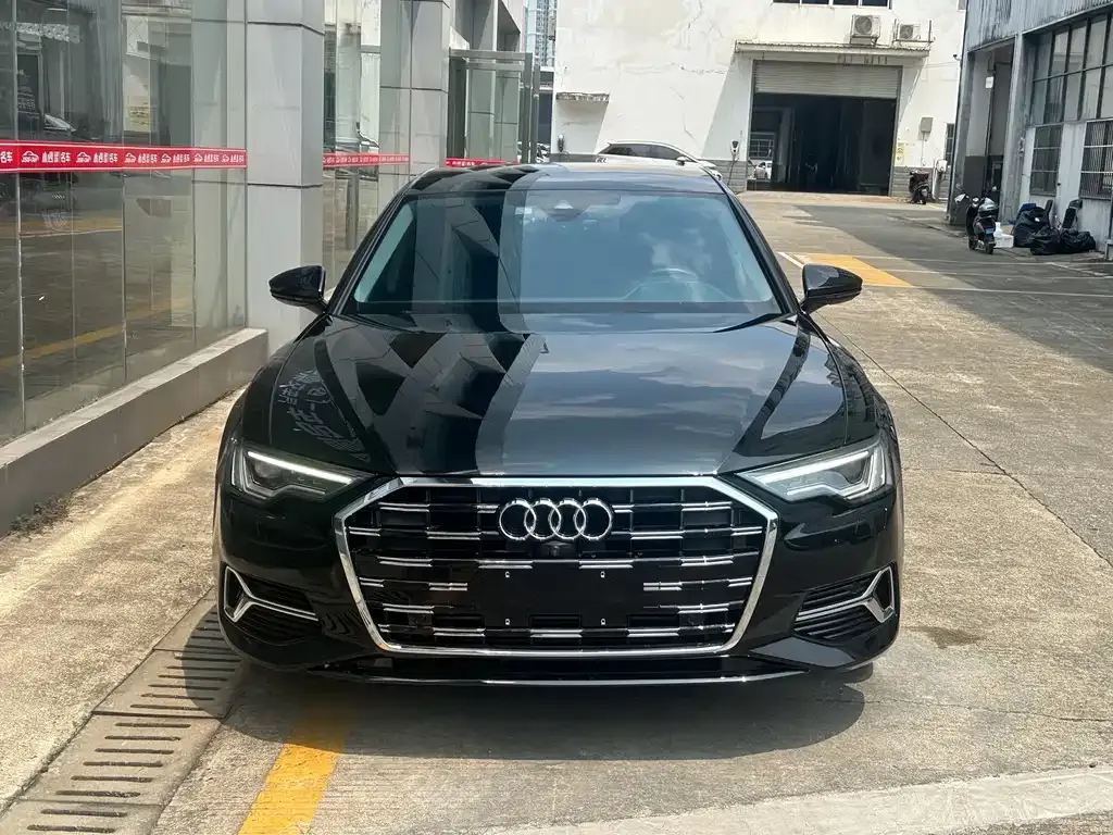 Audi A6L — фото 10