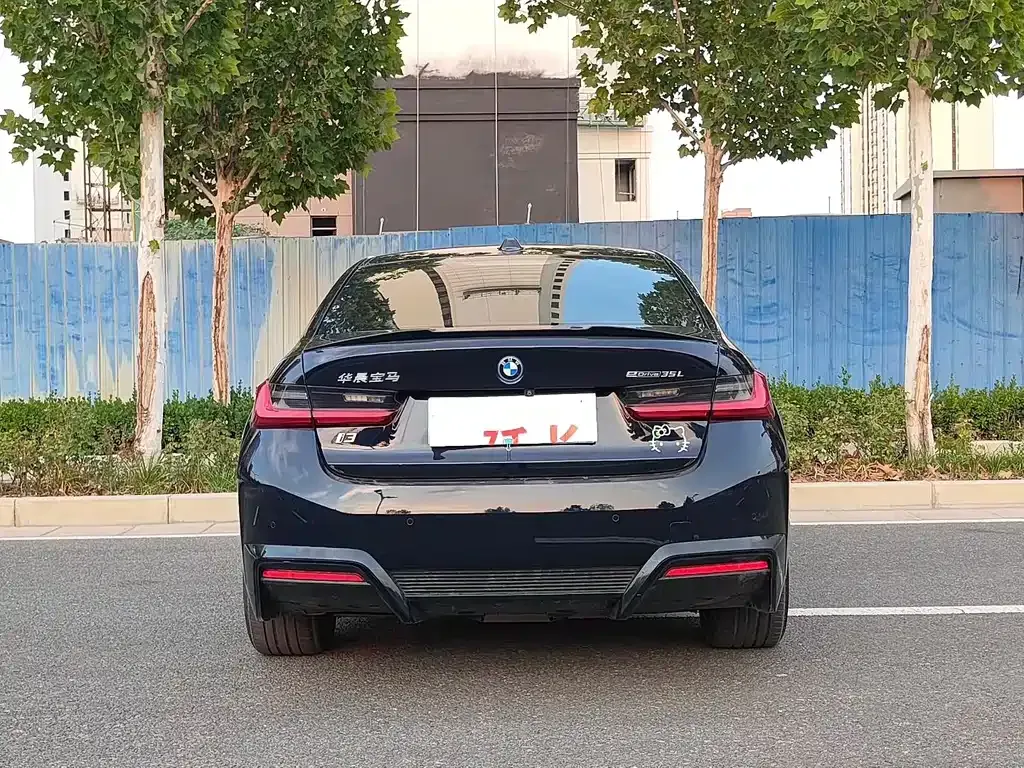 BMW i3 — фото 9