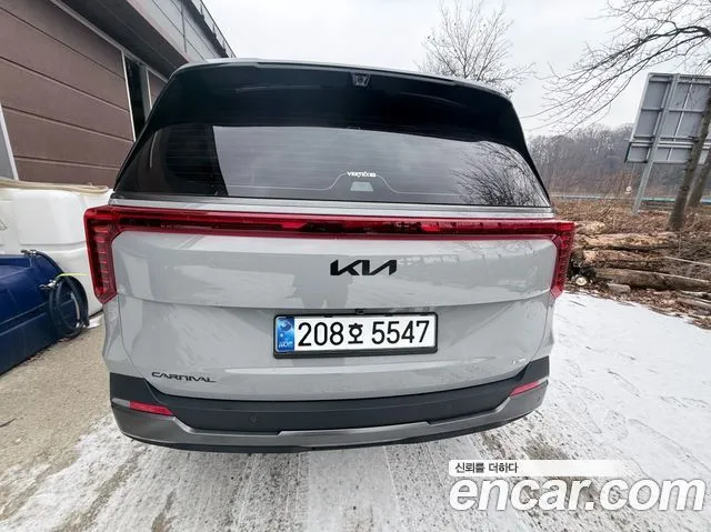 Kia Carnival — фото 2