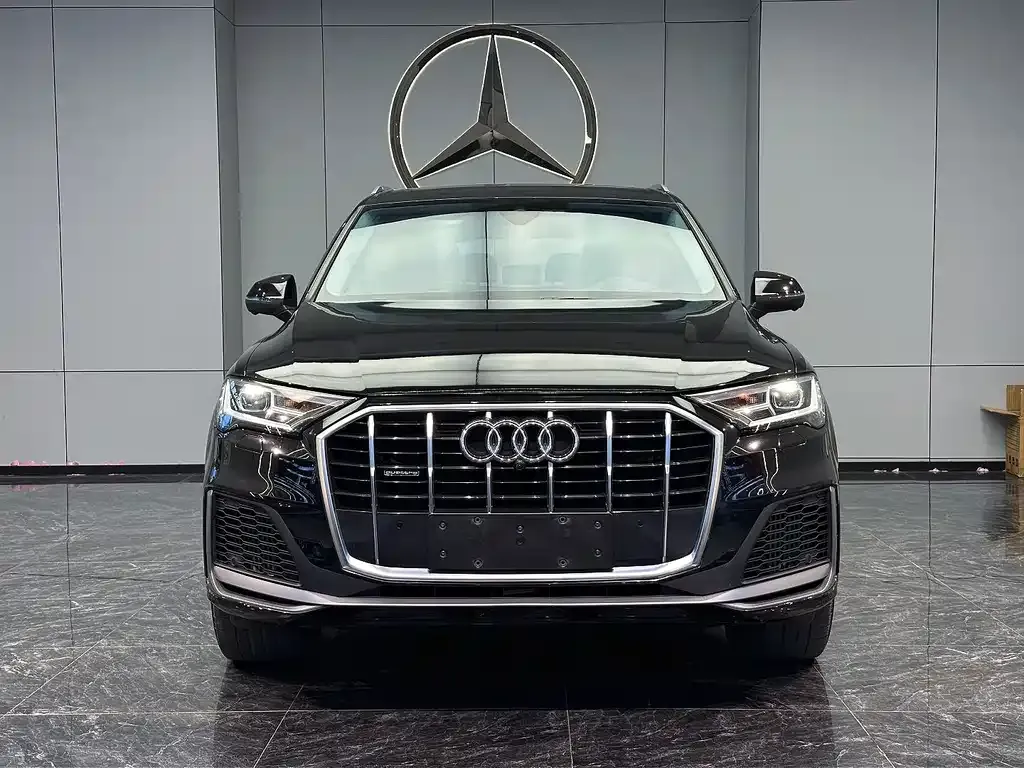 Audi Q7 — фото 7