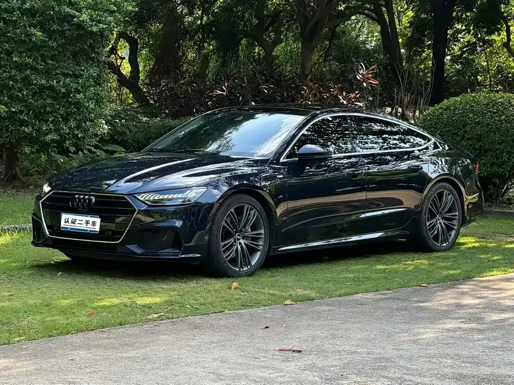 Audi A7 — фото 1