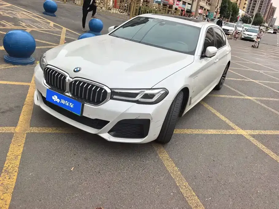 BMW 5 Series New Energy — фото 1