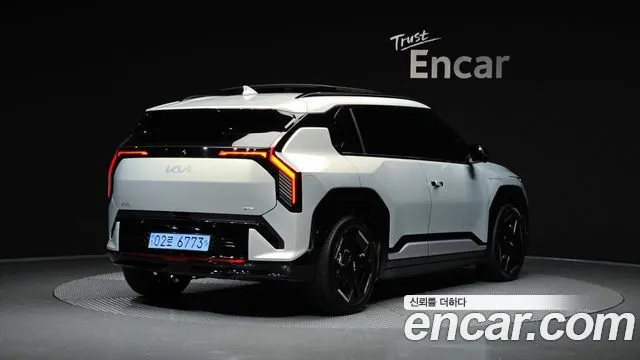Kia EV3 — фото 3