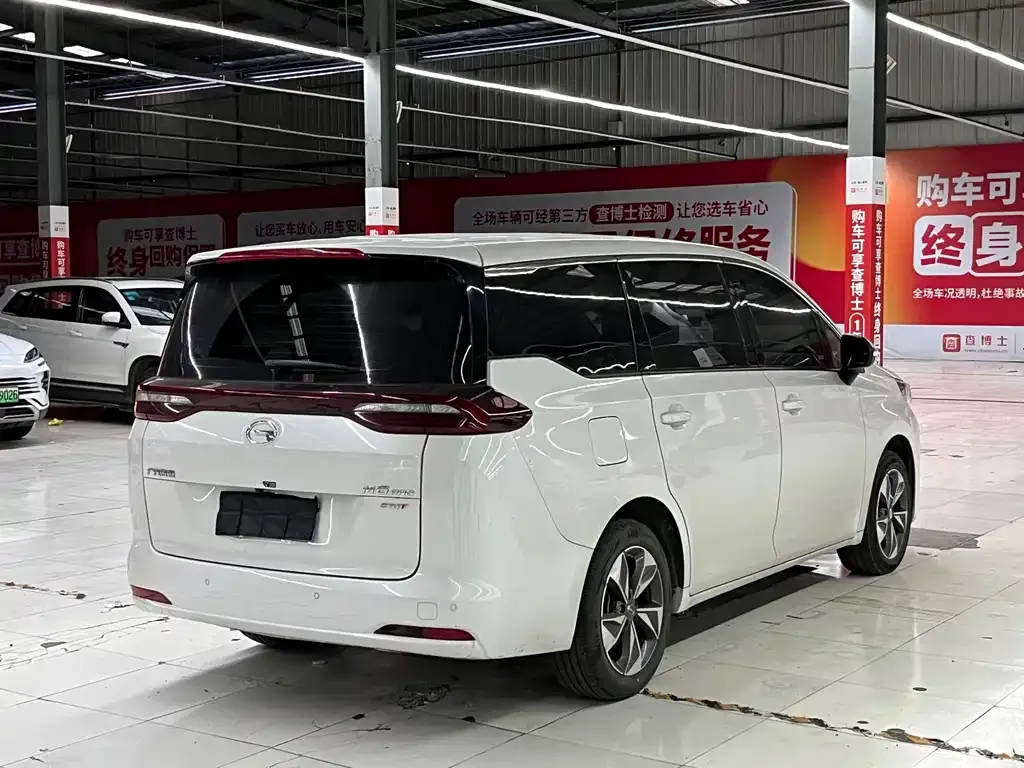 GAC Motor Trumpchi M6 — фото 8