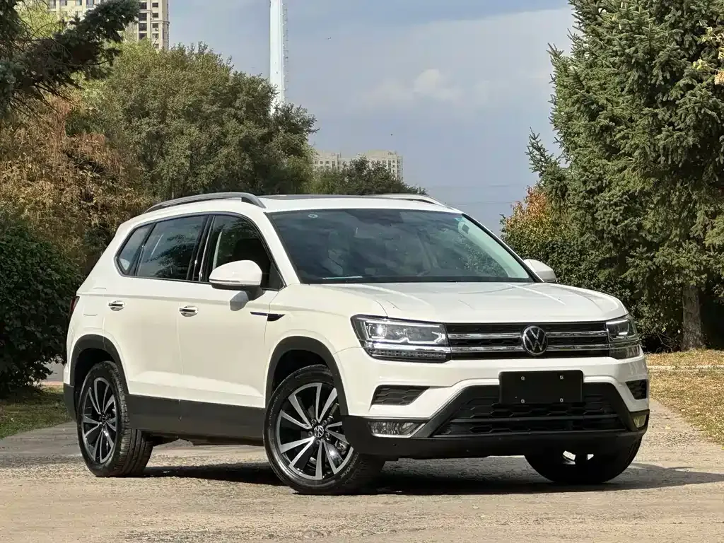 Volkswagen Tharu — фото 3