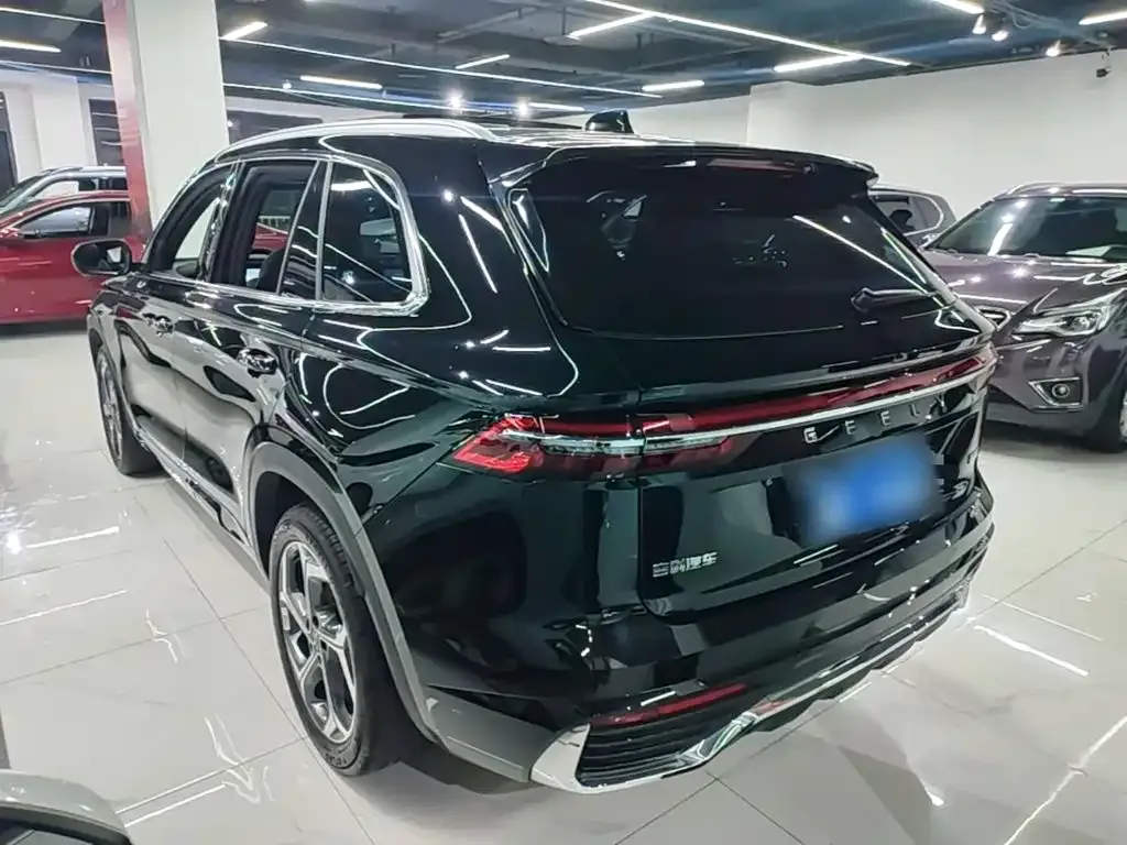 Geely Xingyue L — фото 10