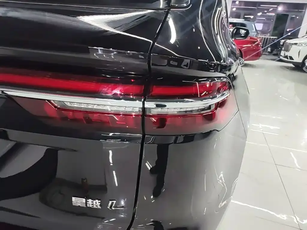 Geely Xingyue L — фото 3