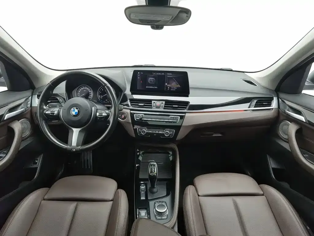 BMW X1 — фото 9