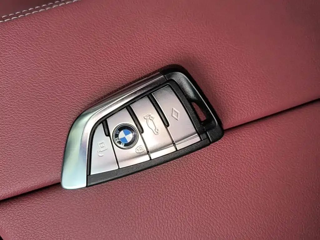 BMW 5 Series — фото 4