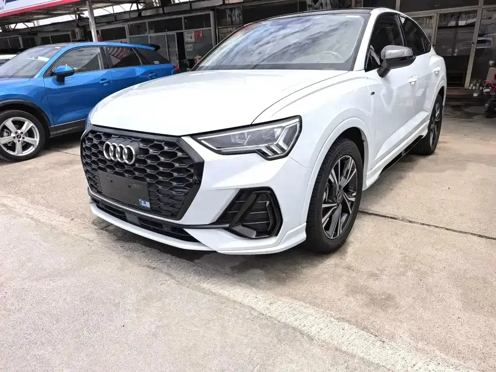 Audi Q3 Sportback — фото 1
