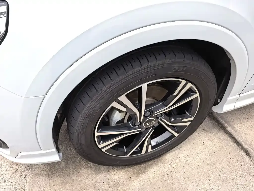 Audi Q3 Sportback — фото 5
