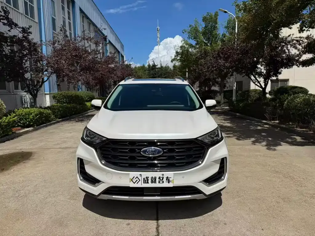 Ford Edge — фото 8