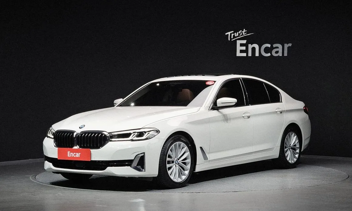 BMW 5-Series — фото 1