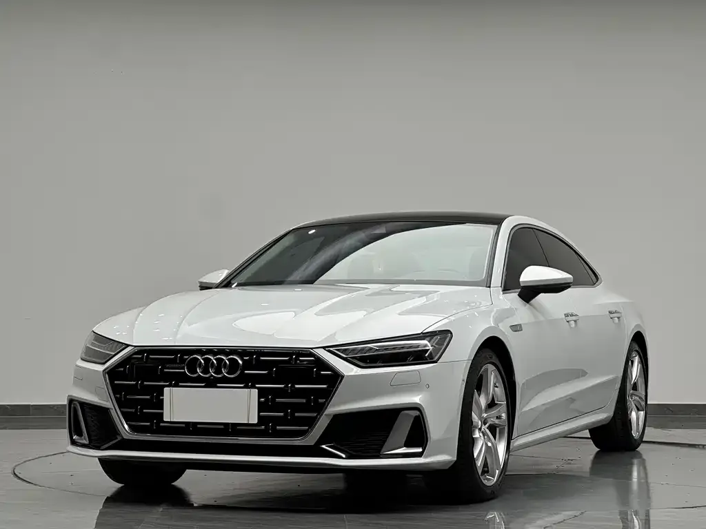 Audi A7L — фото 1