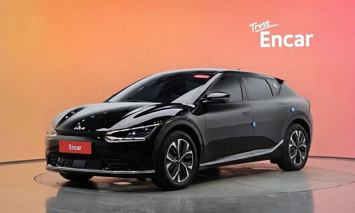 Kia EV6 — фото 1