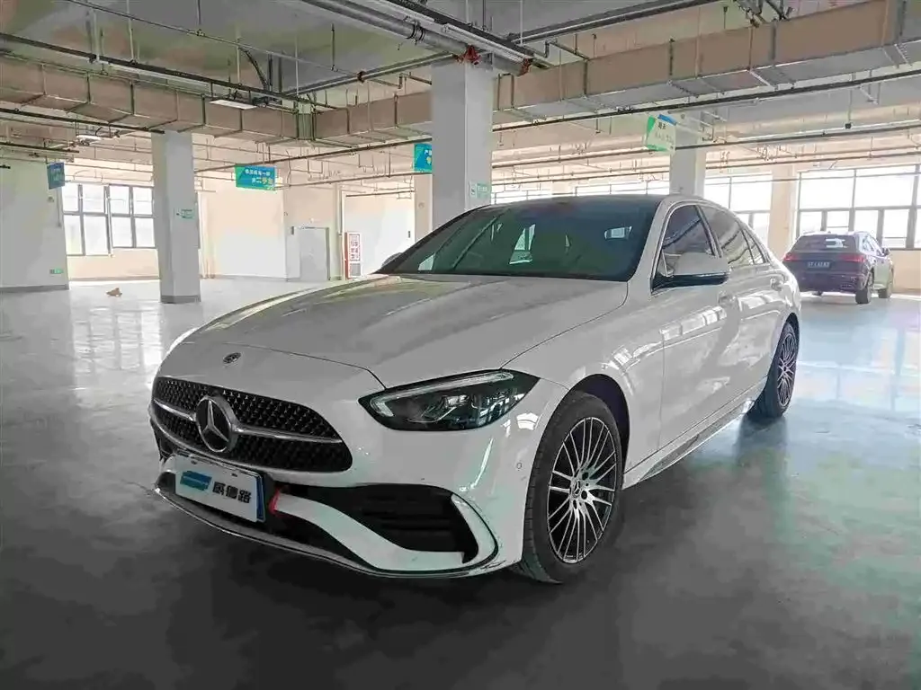 Mercedes-Benz C-Class — фото 1
