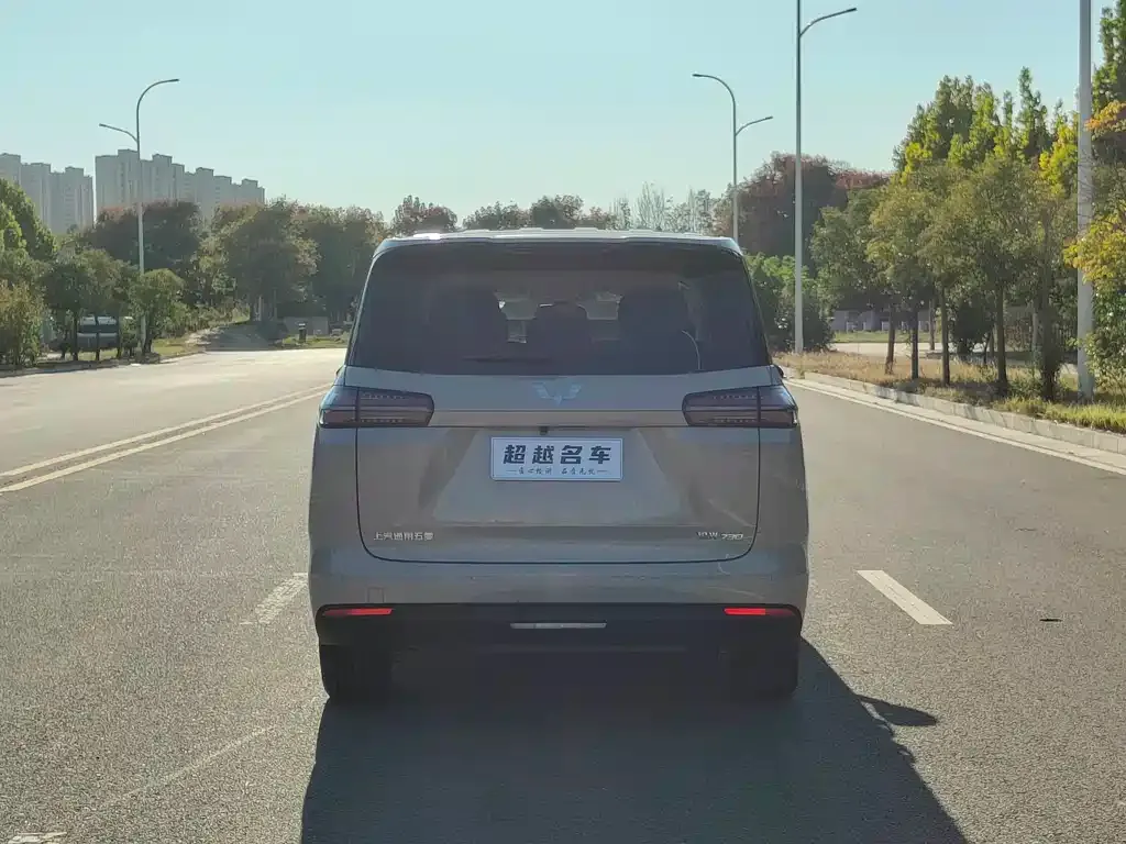 Wuling Xingguang 730 — фото 2