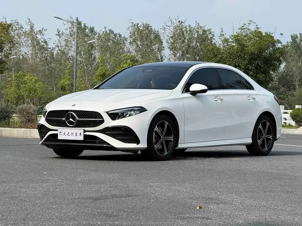 Mercedes-Benz A-Class — фото 1