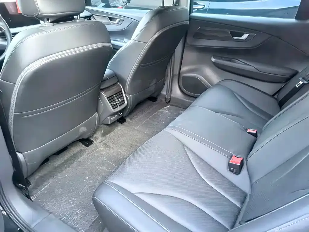 Hongqi E-QM5 — фото 5
