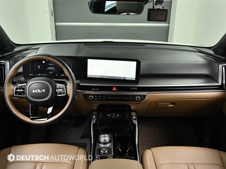 Kia Sorento — фото 8