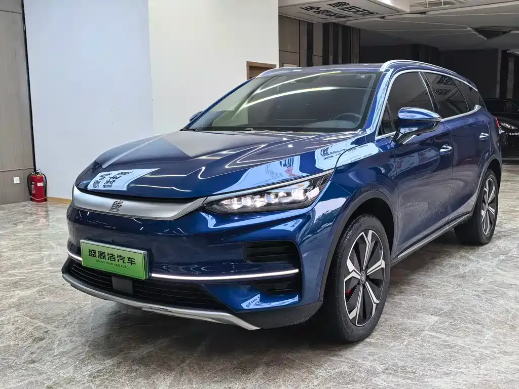 BYD Tang New Energy — фото 1
