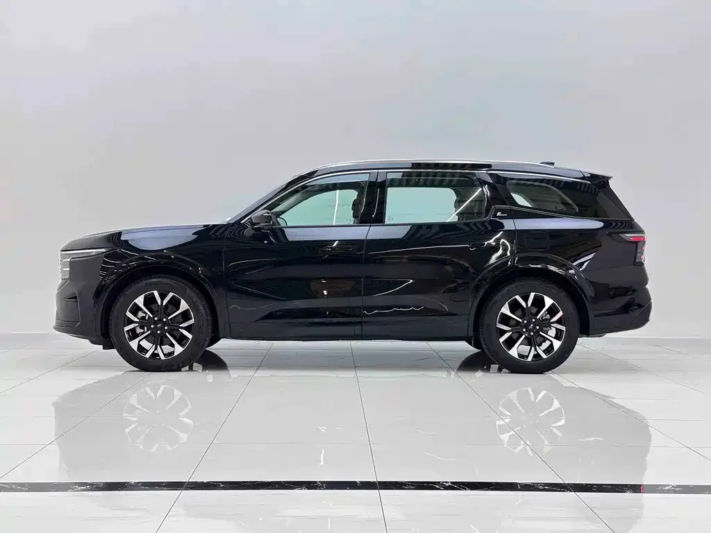Ford Edge — фото 7