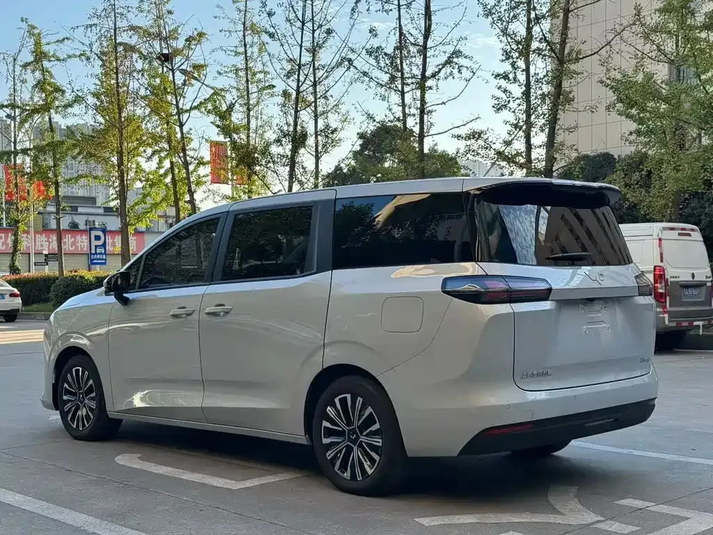Wuling Xingguang 730 New Energy — фото 9