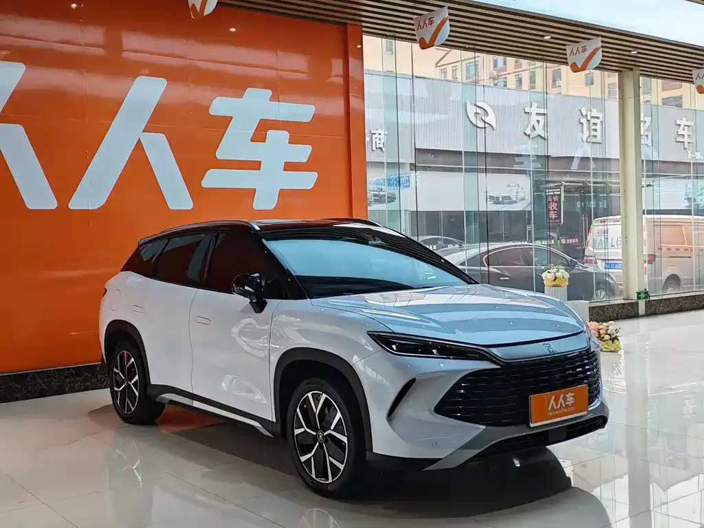 BYD L DM-i — фото 6