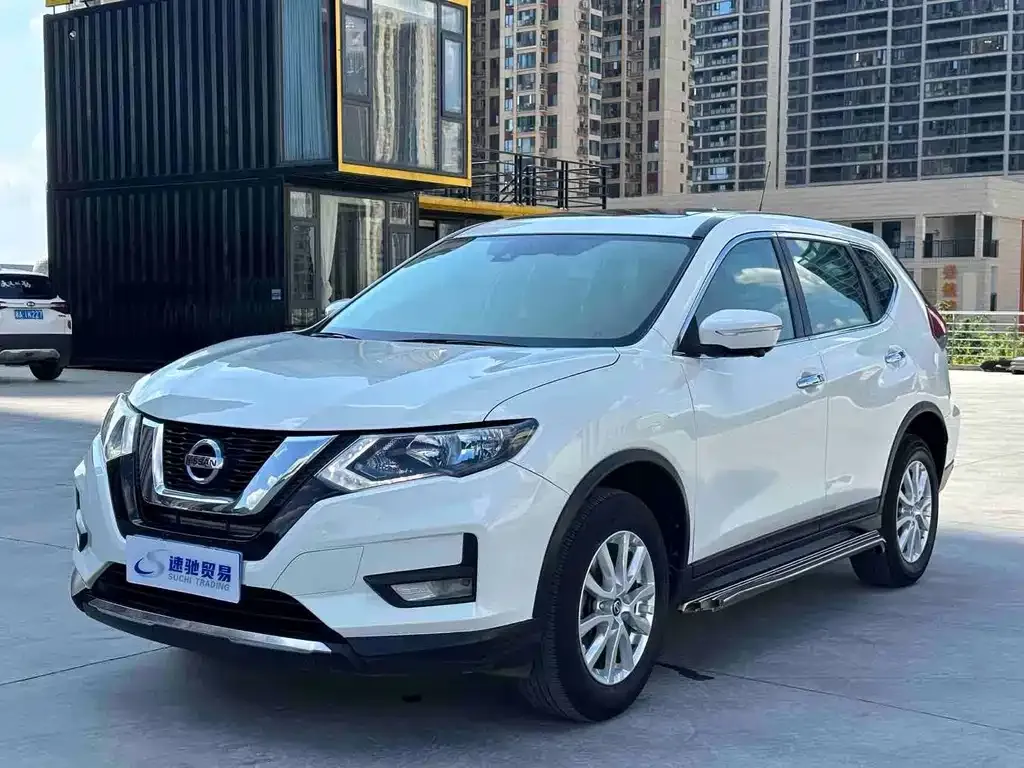 Nissan X-Trail — фото 1