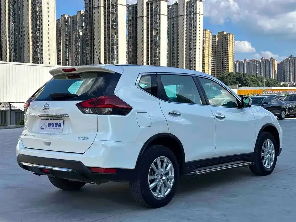 Nissan X-Trail — фото 2