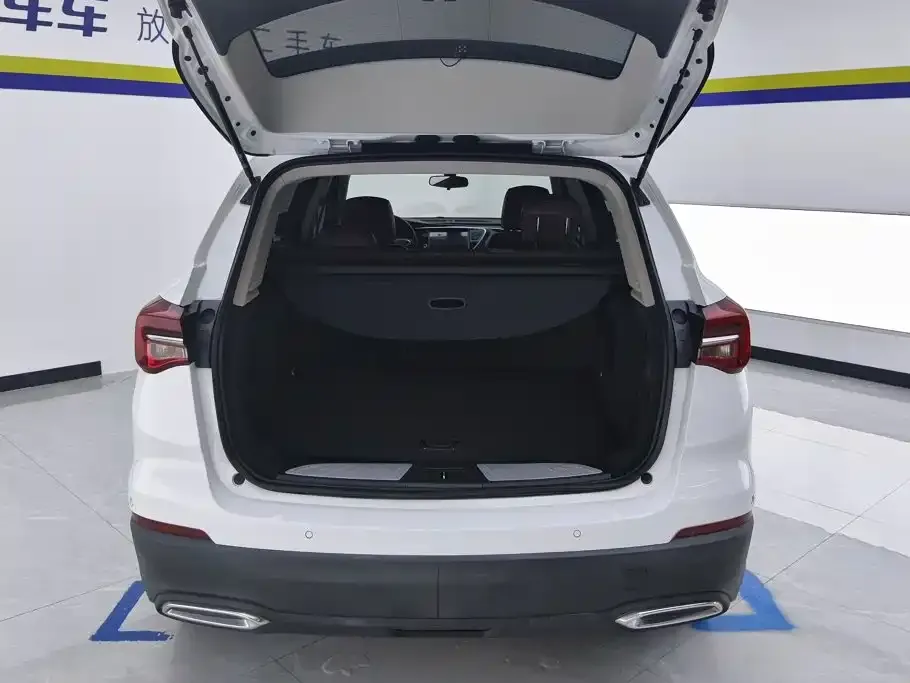 Buick Envision Plus — фото 6