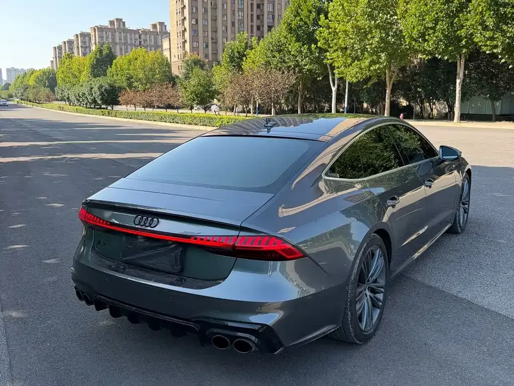 Audi A7 — фото 5