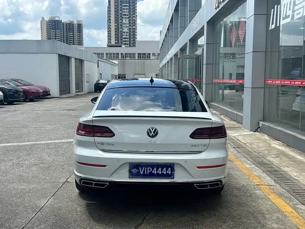 Volkswagen CC — фото 9