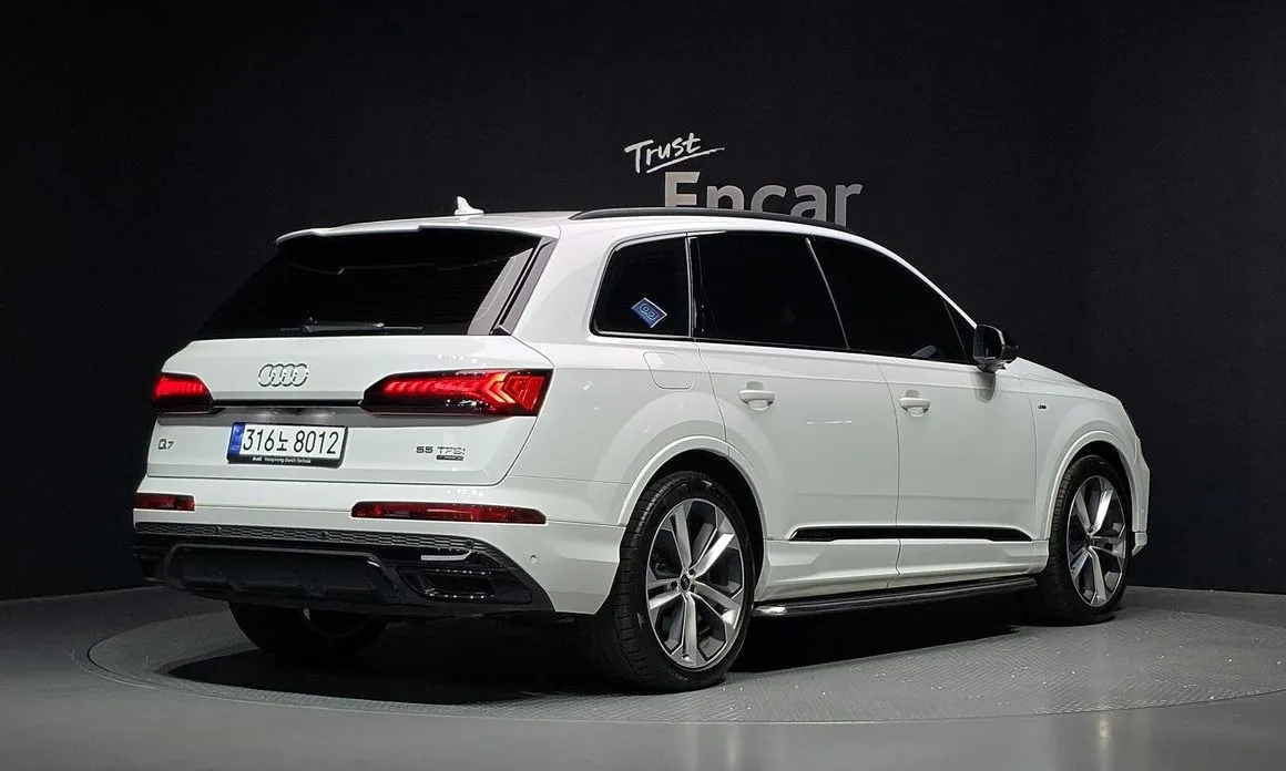 Audi Q7 — фото 3