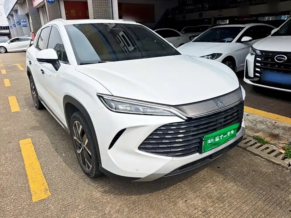 BYD L DM-i — фото 7
