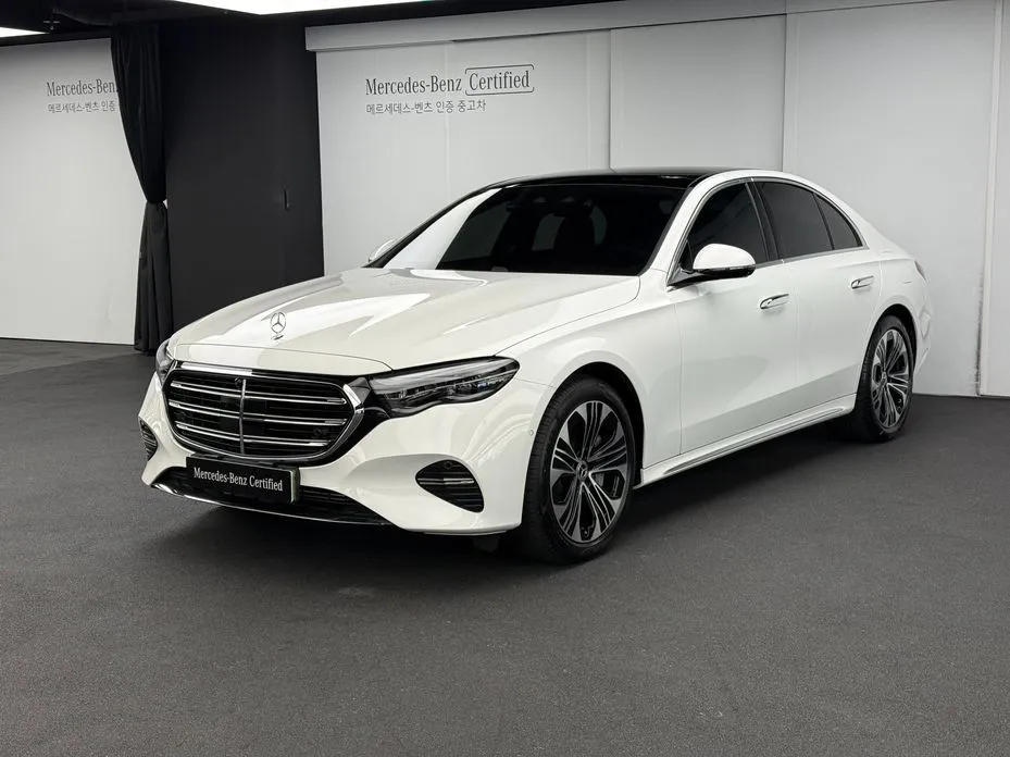 Mercedes-Benz E-Class — фото 1