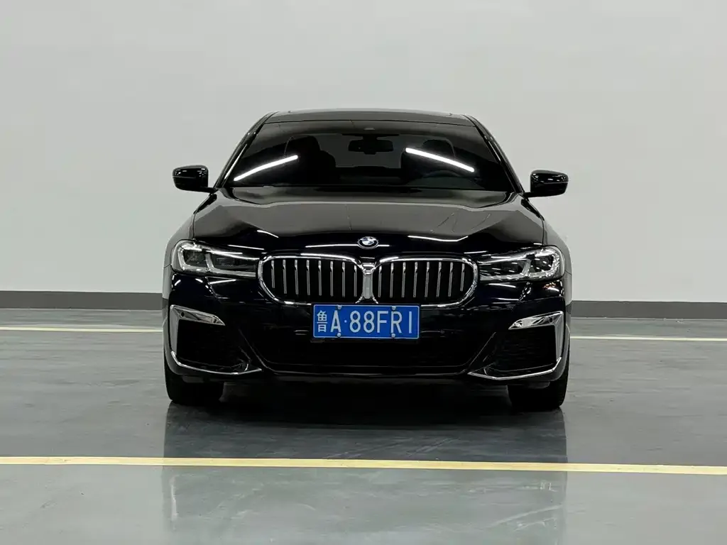 BMW 5 Series — фото 5