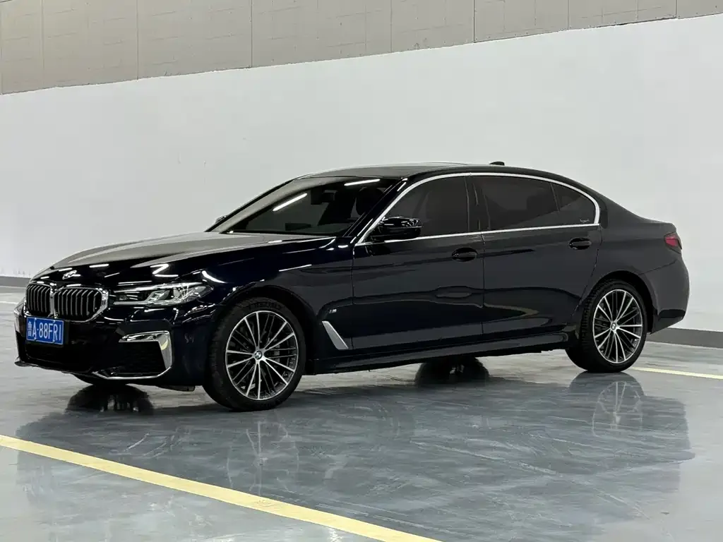 BMW 5 Series — фото 2