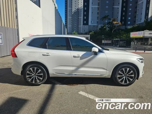 Volvo XC60 — фото 2