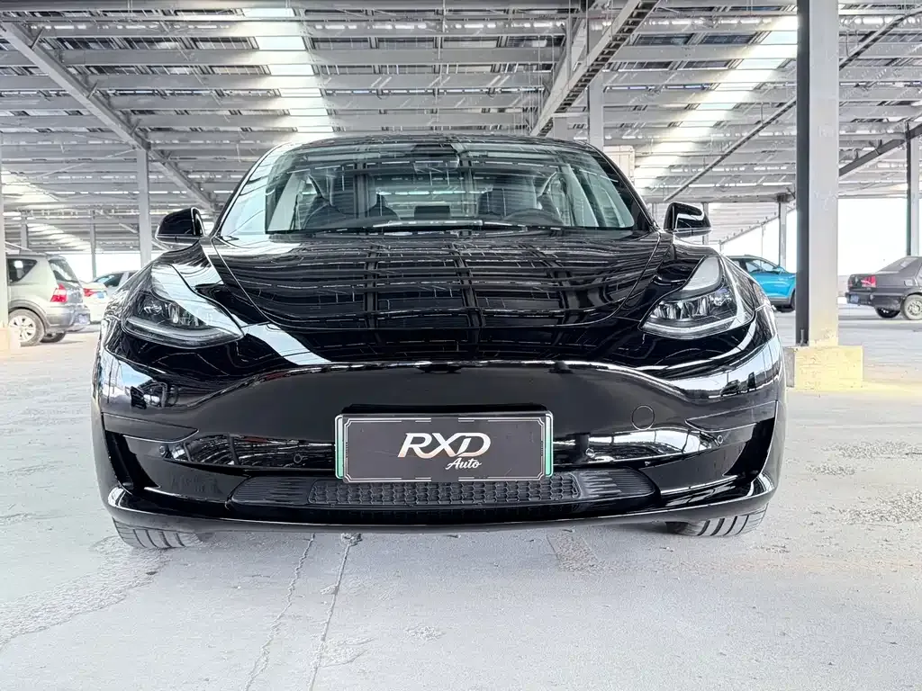 Tesla Model 3 — фото 7
