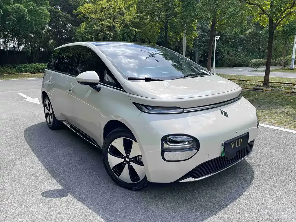 Baojun Yunduo — фото 9