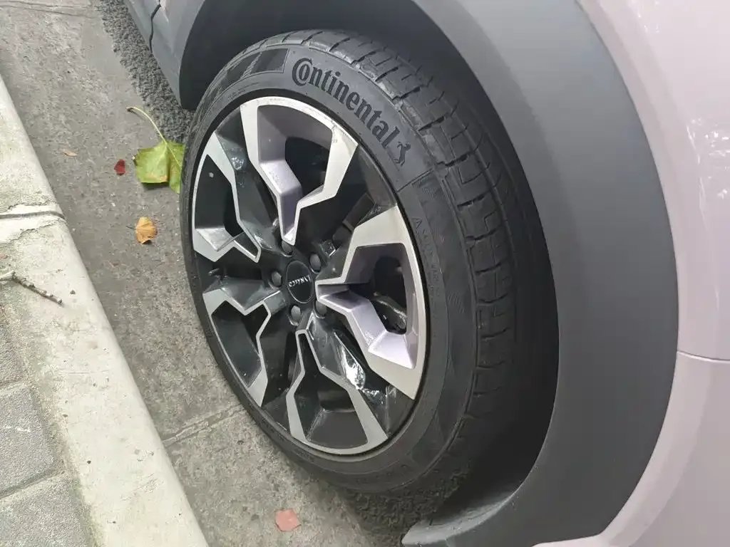 Lynk & Co 06 EM-P — фото 4