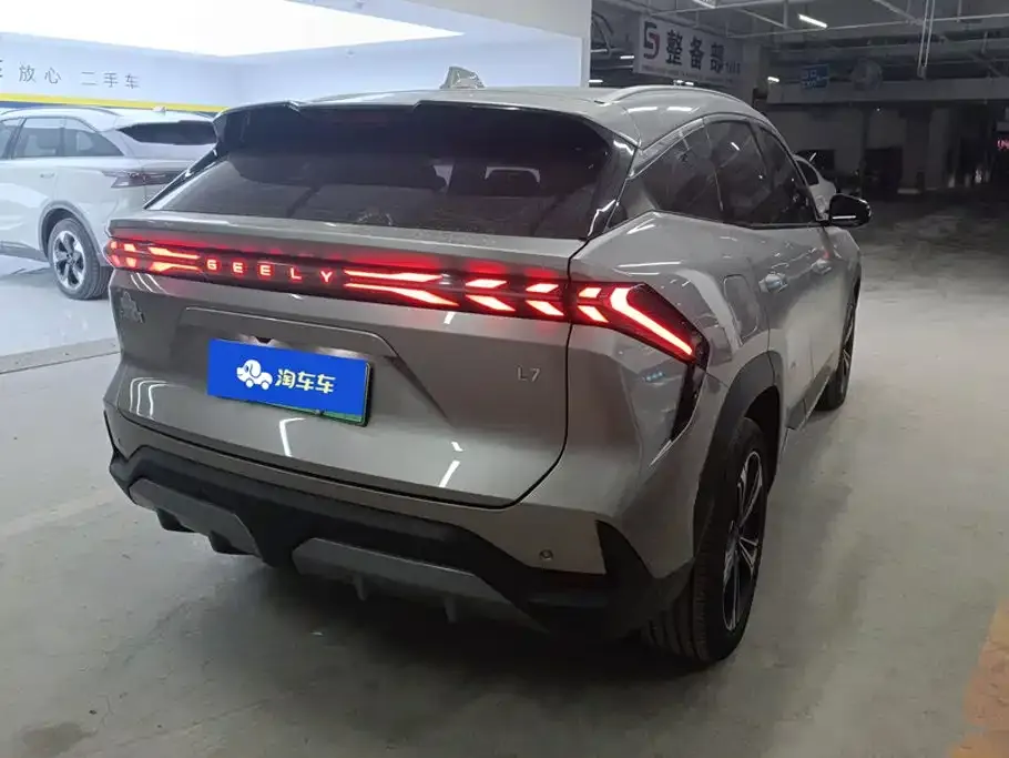 Geely Galaxy L7 — фото 3