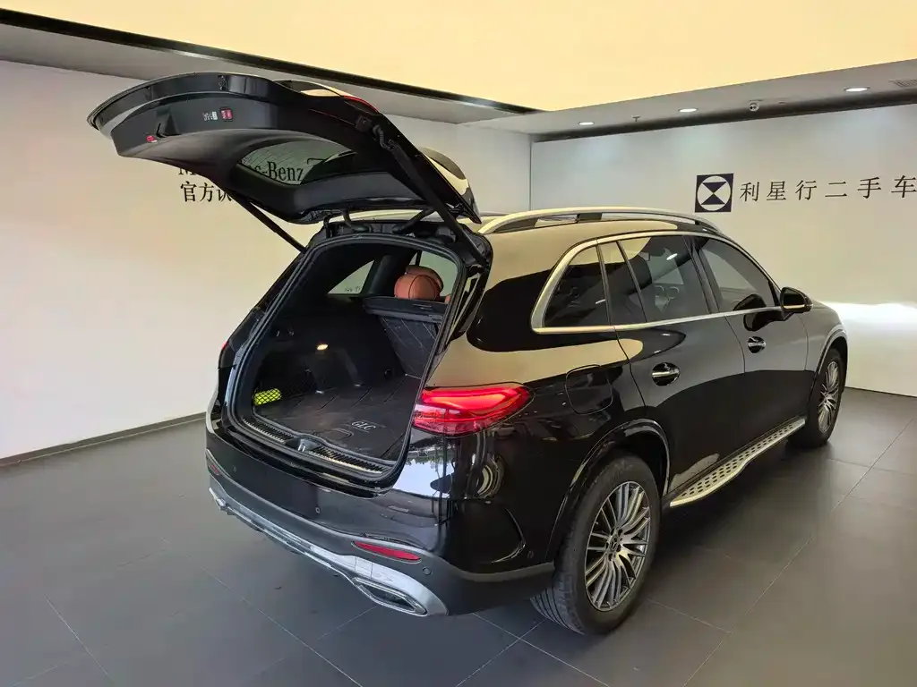 Mercedes-Benz GLC — фото 10